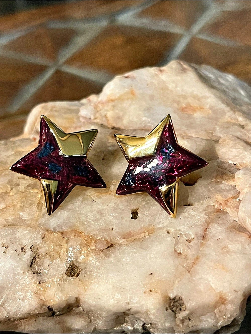 Gold Tone Star Earrings